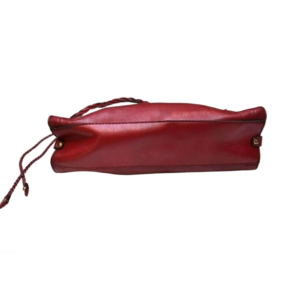 Relic Burgundy Soft Faux Leather Shoulder Bag Purse Braided Handle Gold Tassle - Picture 9 of 12